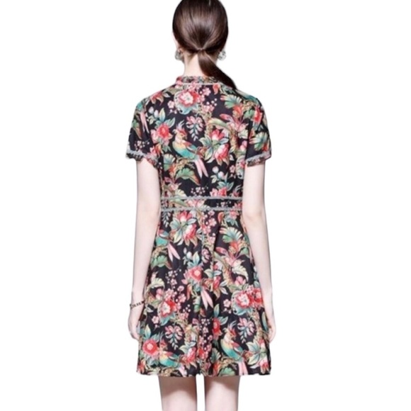 DALIA MACPHEE Short Sleeve Tie Neck Floral Mini Dress with Lace Trim - Picture 3 of 14